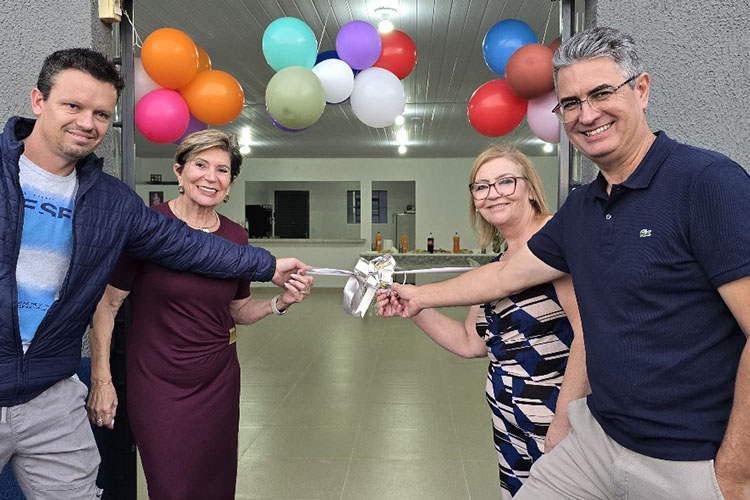 Vila Santana celebra reabertura da sede da Associação de Moradores com apoio do Executivo e Legislativo