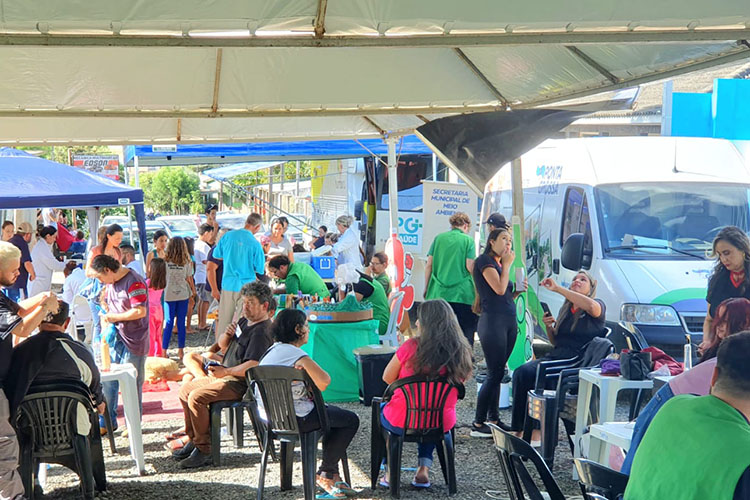 Dia da Família Itinerante reuniu serviços e lazer na Vila Dalabona em PG