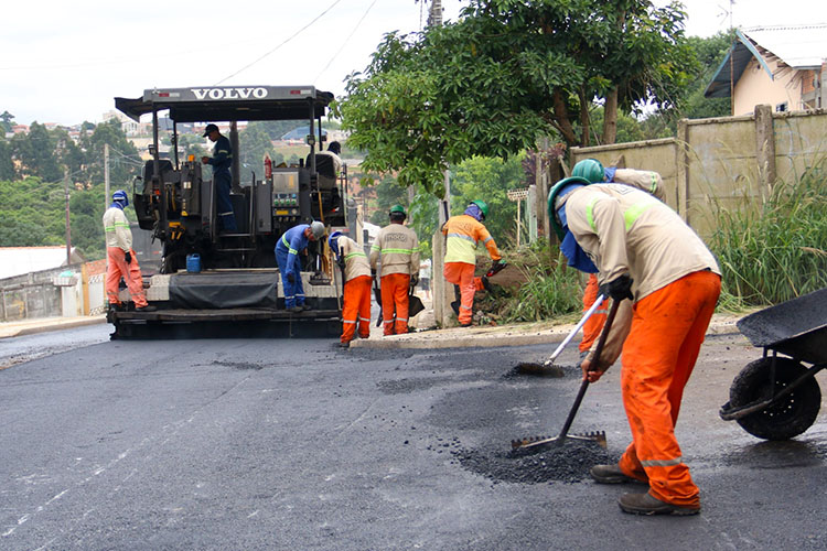 Elizabeth Schmidt anuncia R$ 95 milhões para pavimentação em mais sete vilas de PG
