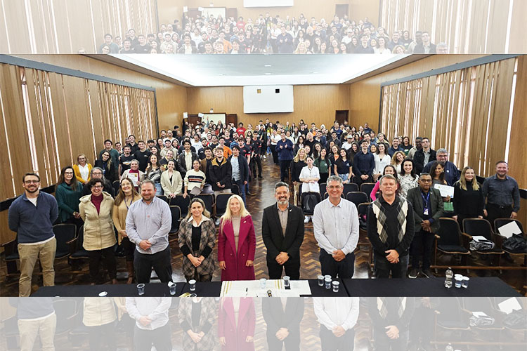 Câmara realiza sessão especial na UTFPR e aproxima Legislativo da comunidade