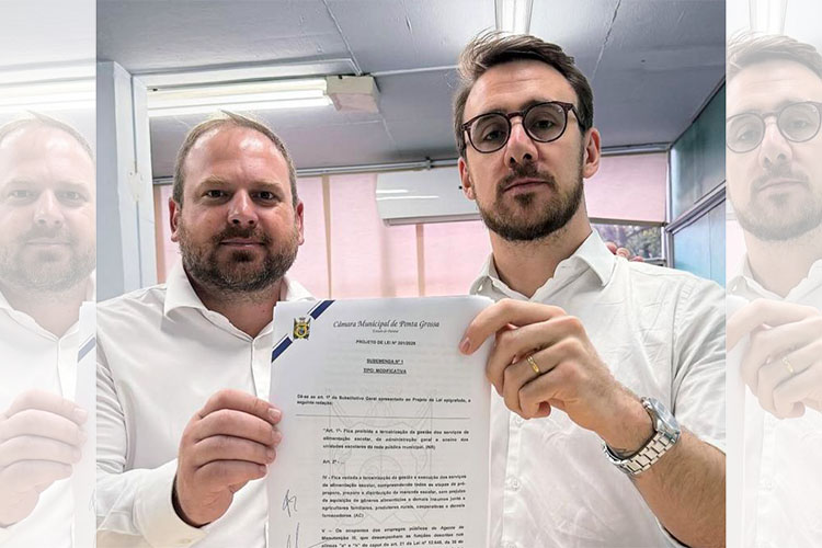 EXTREMA ESQUERDA NA VANGUARDA DO ATRASO