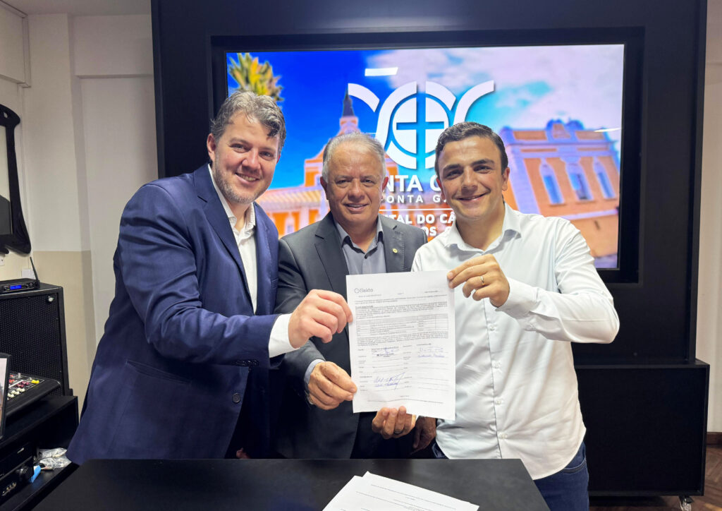 Aliel e Santa Casa de PG assinam contrato para compra de novo equipamento contra o câncer