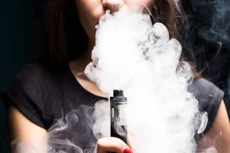 Câmara aprova proibição ao uso de cigarro eletrônico em Ponta Grossa