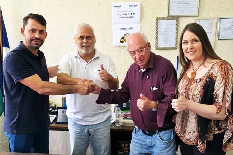 Prefeitos se reúnem para fortalecer cooperação entre municípios dos Campos Gerais e Vale do Ribeira