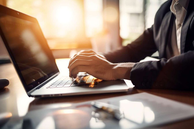 Comitês lançam novas cartilhas para orientar empresários da região sobre compras públicas