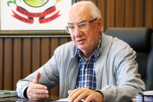 Reinaldo Cardoso promete foco em novas indústrias e no turismo de Castro em 2026