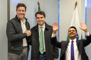 Curi deve levantar bandeira do municipalismo para o Senado