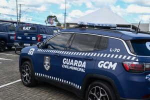 Elizabeth entrega 20 novas viaturas e anuncia a criação da Patrulha Ambiental da GCM